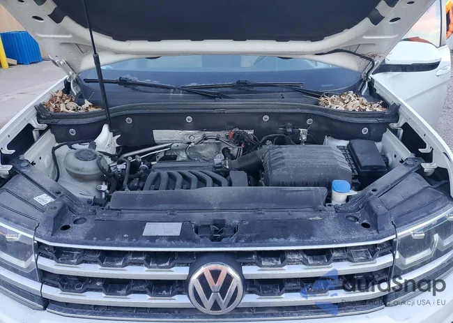 1V2LR2CA2JC518127: 98689905