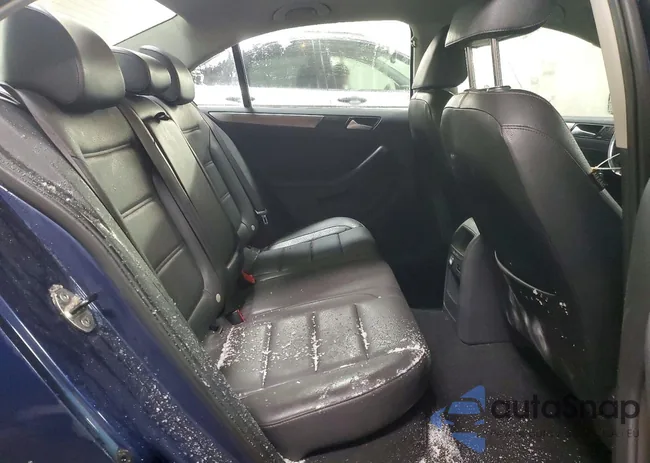 3VWLL7AJ6DM436694: 74068345