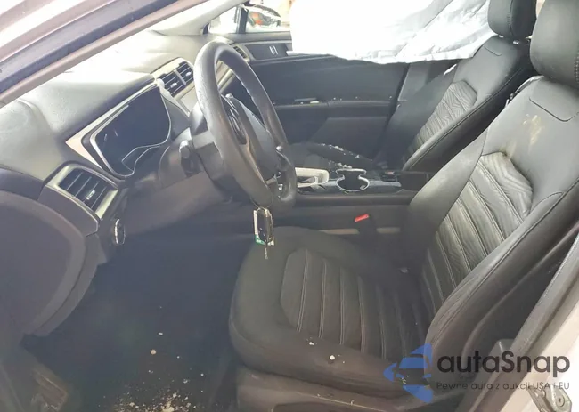 1FA6P0H79G5123841: 74161835