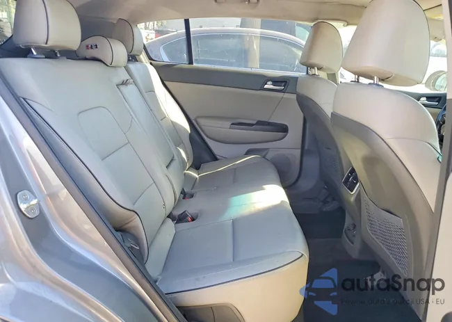 KNDPN3AC5H7226418: 73629465