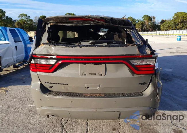 1C4SDJCT9SC524967: 98852635