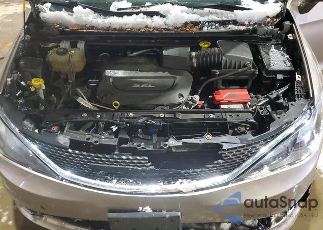 2C4RC1CG6HR744779: 74477975