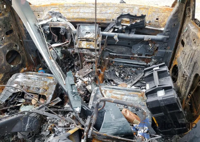 1FM5K8GT3DGC44930: 74699875