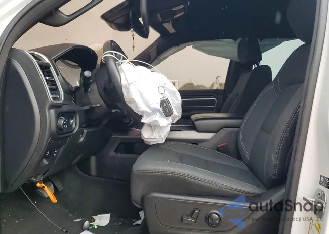 1C6SRFFT0NN331035: 74056285