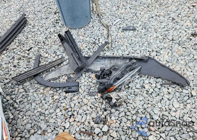 1V2CE2CA5MC215858: 73374695