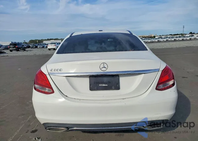 55SWF4JB4FU070657: 73555665