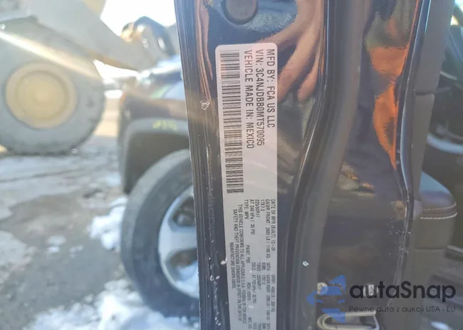 3C4NJDBB0MT570095: 74787345