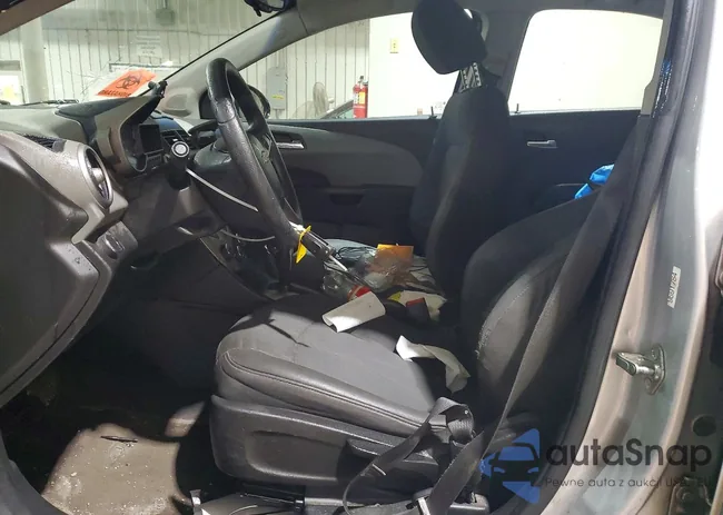 1G1JC5SH4E4102826: 99486365