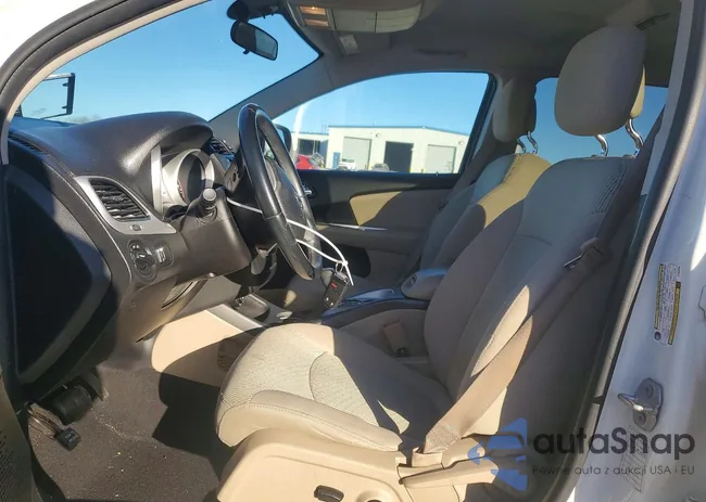 3C4PDCABXHT590260: 74085605