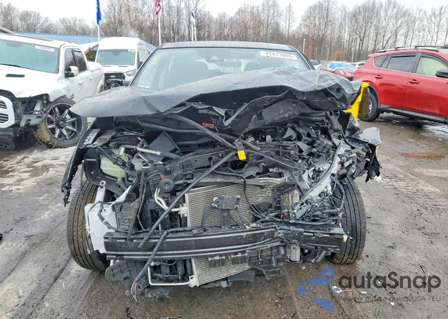 JN1BJ1AW4NW683455: 72411005