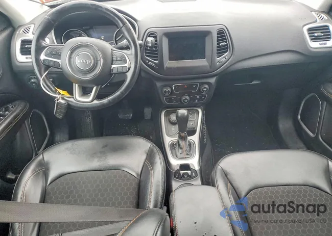 3C4NJDBB3JT307255: 98133595