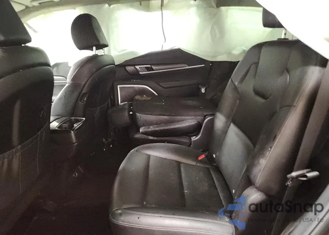 5XYP64HC2NG242390: 74419245