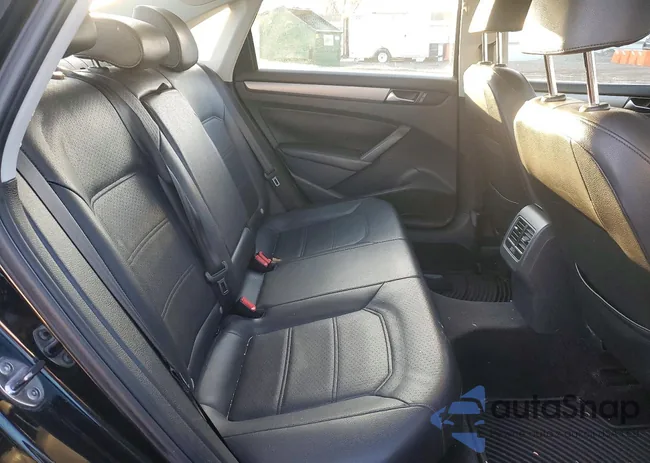 1VWBN7A30EC004645: 72586415