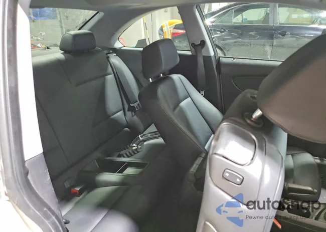 WBAUP9C58DVS94701: 72528005