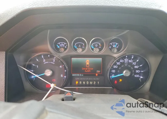 1FT8W3BT1CEA72696: 74325185