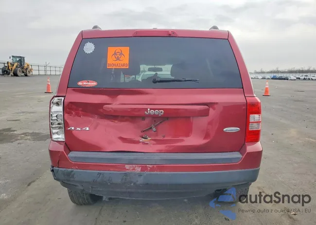 1C4NJRFB1HD158805: 73941255