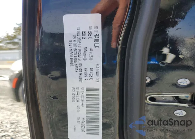 2C3CDXCT2JH252902: 73702295