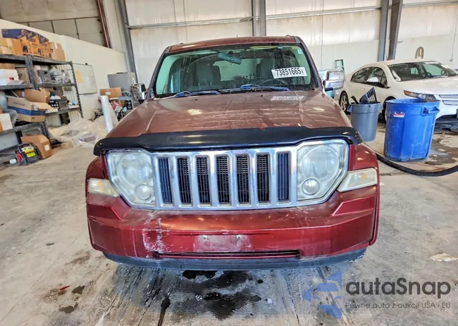 1J8GN28KX9W501949: 73851665