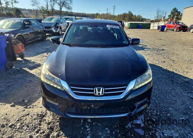 1HGCR3F86DA041803: 73588105