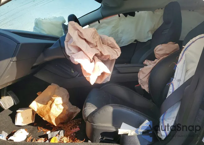 5YJ3E1ET5RF801531: 72873395