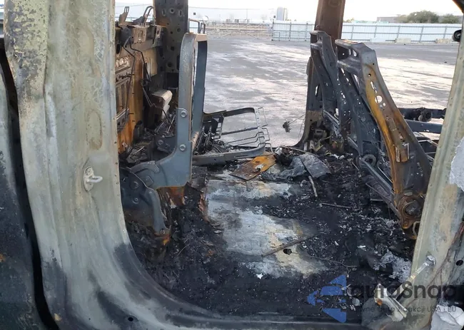 1GCPYCEF0MZ431882: 74044205