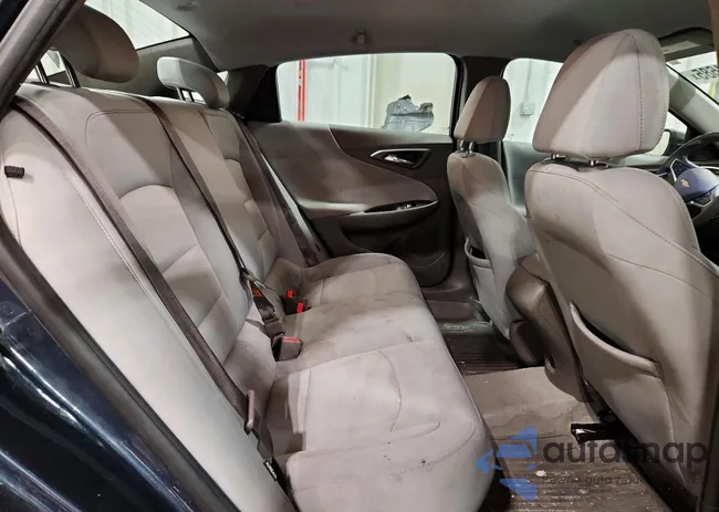 1G1ZB5ST3KF158685: 99904685