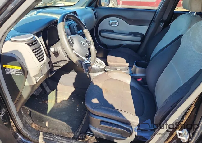 KNDJN2A24G7328993: 74896525