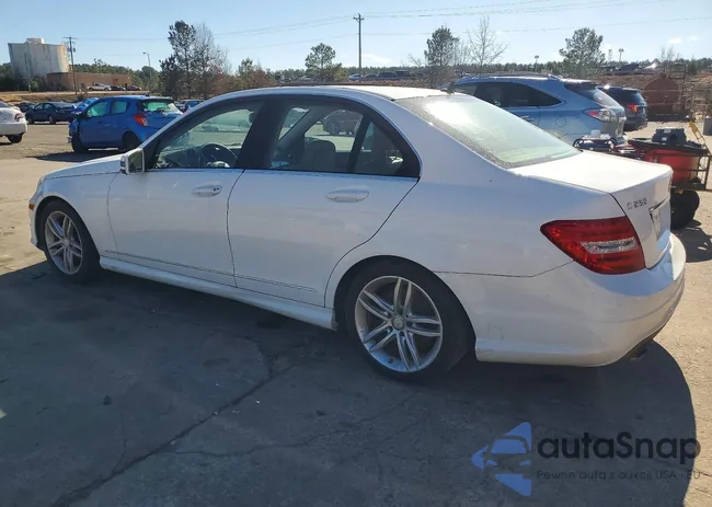 WDDGF4HB3DR288209: 73419695