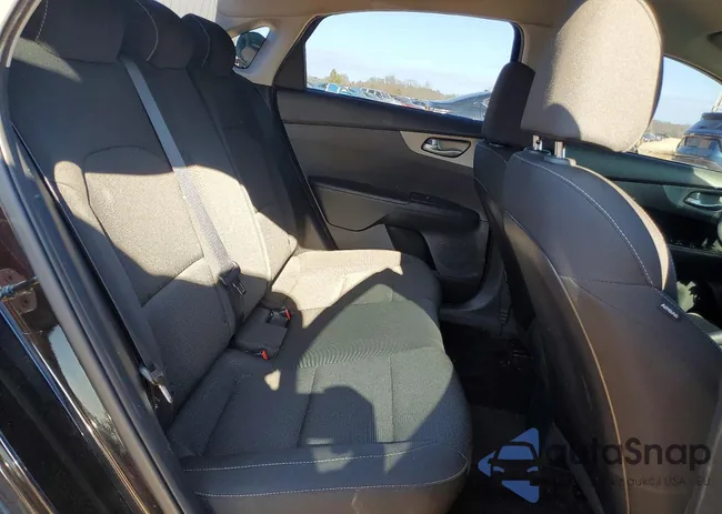 3KPF24AD5LE162439: 98211505