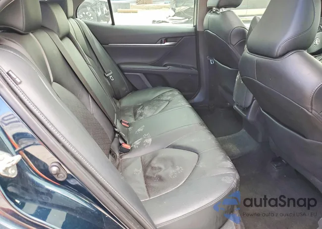 4T1K61AK8LU981605: 73060405