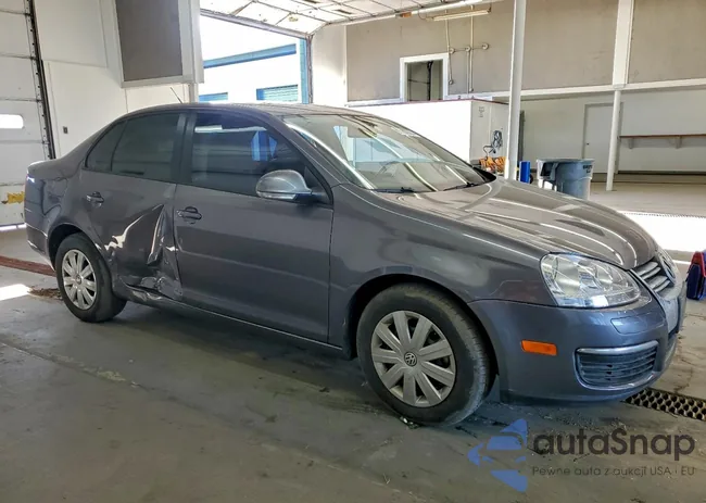 3VWRZ7AJ4AM138455: 99902335