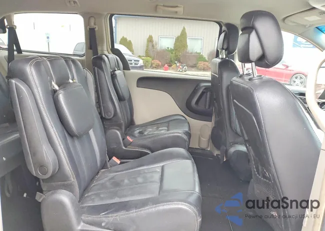 2C4RC1BGXDR689782: 99143345