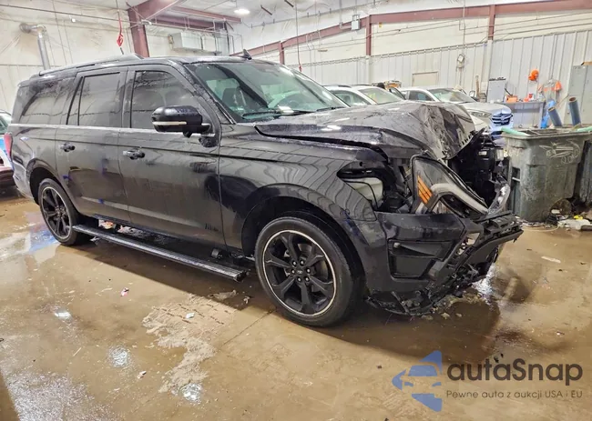 1FMJK2AT3NEA40176: 74608765