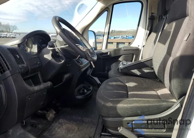 3C6TRVDG1LE102305: 98548795