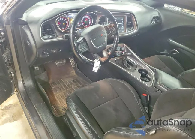 2C3CDZKG6KH752644: 74052885