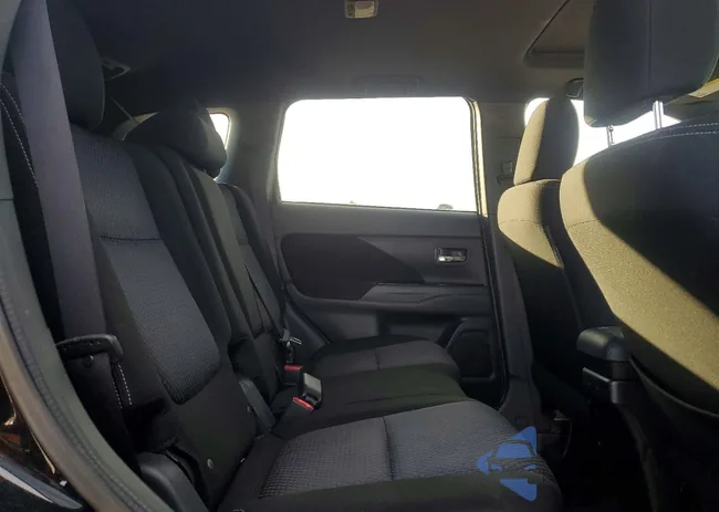 JA4AD3A38JZ032138: 98697635