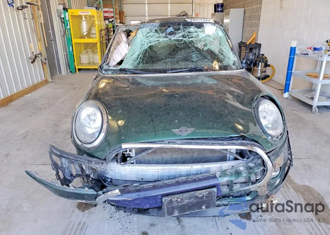 WMWXP5C52J2G62151: 99917555