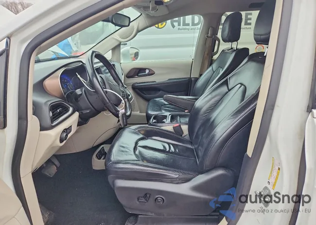 2C4RC1BG7JR149365: 72423425