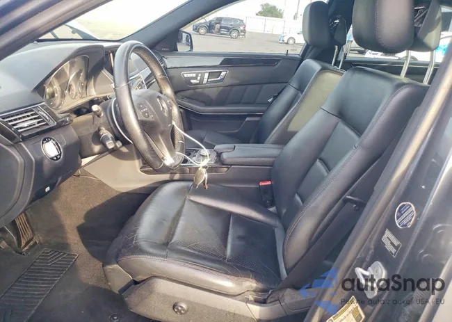 WDDHF8HB6AA121378: 73215975