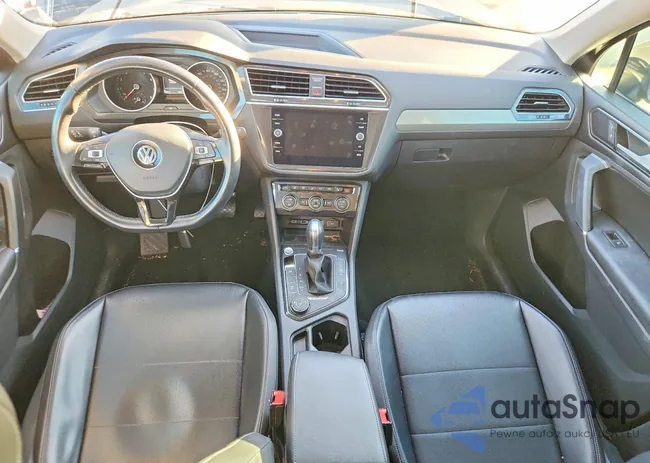 3VV2B7AX8JM028071: 99434815