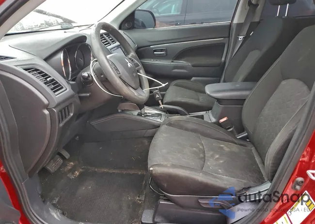 JA4AP3AU8LU027277: 99282565