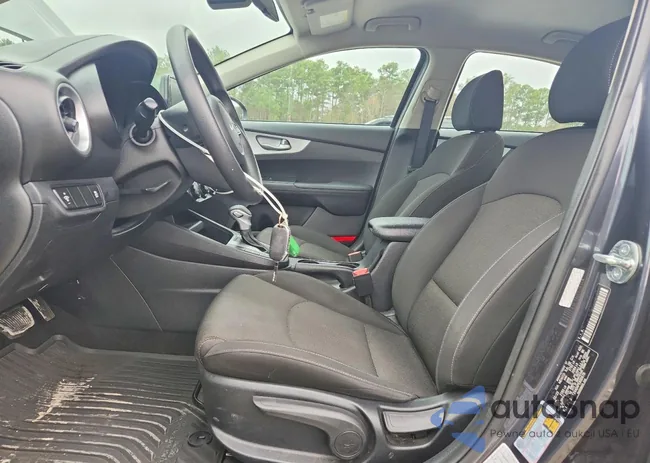 3KPF24AD4PE600678: 74053855