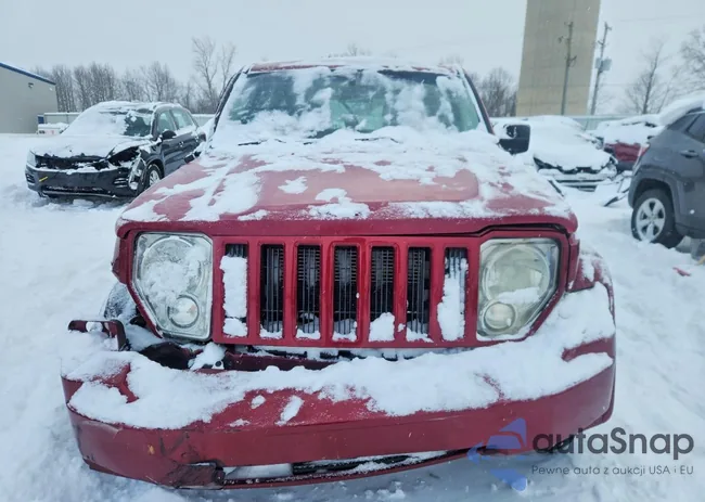 1C4PJMAK7CW137828: 73367445