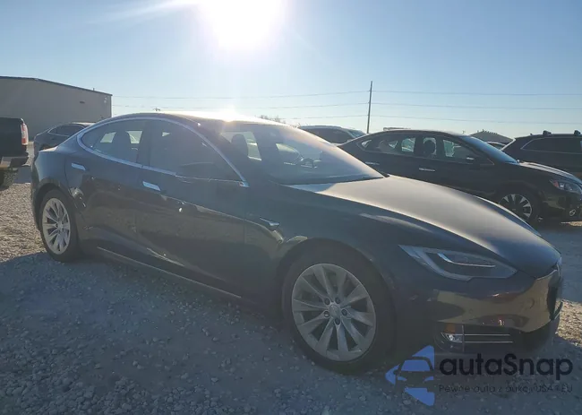 5YJSA1E28HF192383: 72652725