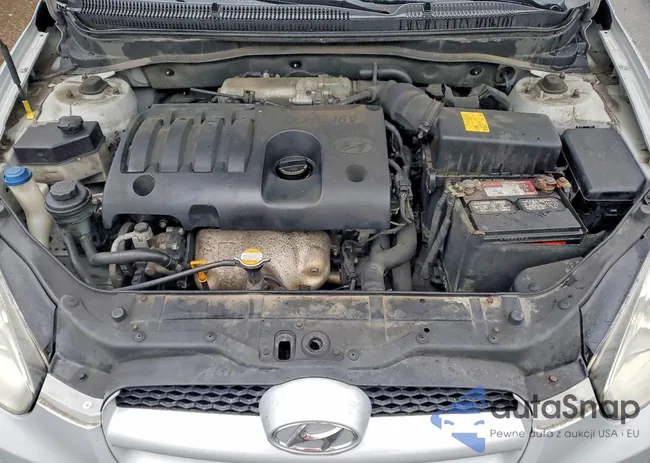 KMHCM36C19U115101: 99346415