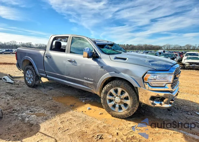 3C6UR5SL1NG252202: 72333995