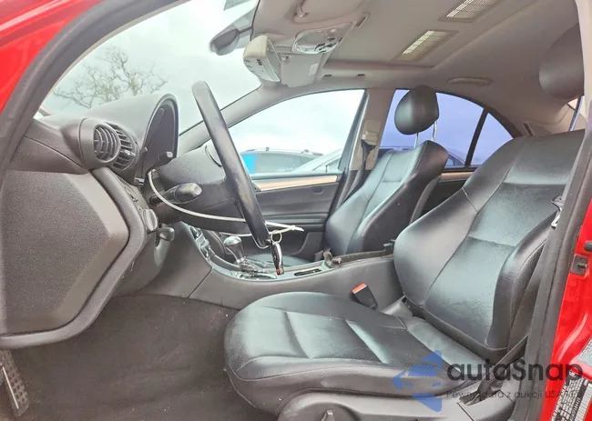 WDBRF40J45F684429: 97992995