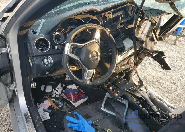 WDDGF4HB7DR301351: 72552885