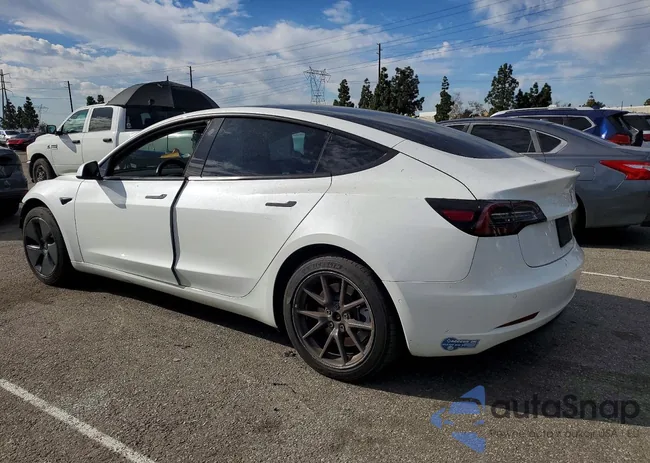 5YJ3E1EA2MF053120: 73204385