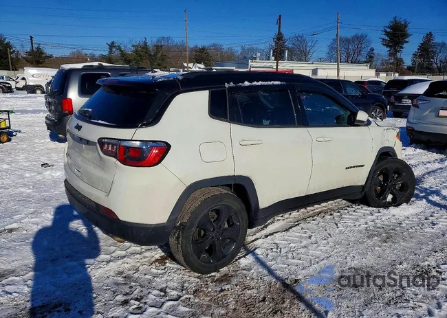 3C4NJDBB4KT724143: 74135965